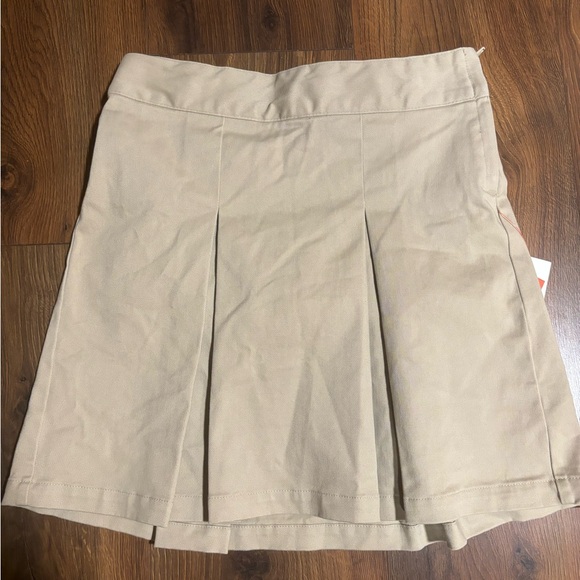 Cat & Jack Girls' Pleated Twill Uniform Skort - Sourdough Beige 10 - Picture 3 of 3